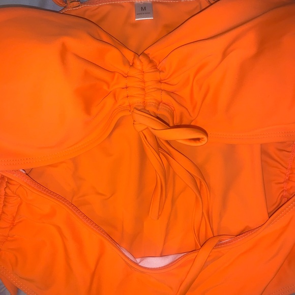 One piece bathing suit - Picture 3 of 5